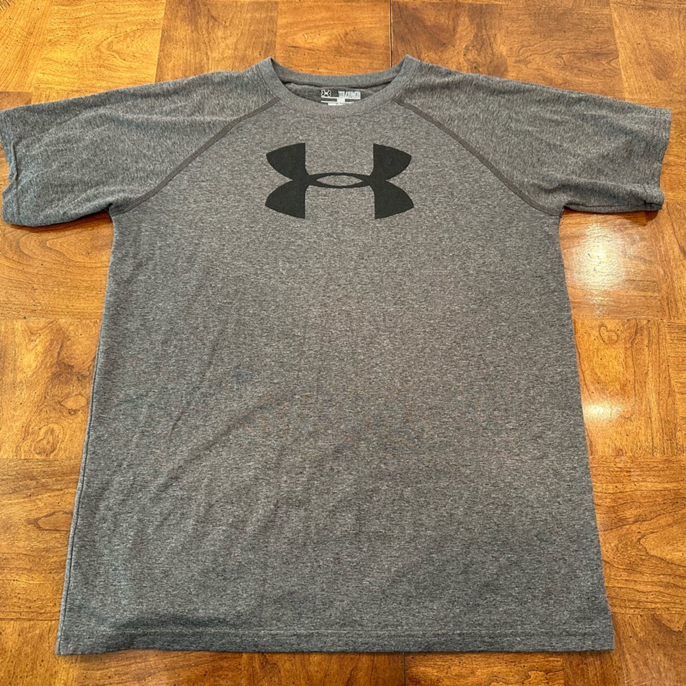 Boys Under Armour T-shirt, Youth XLarge